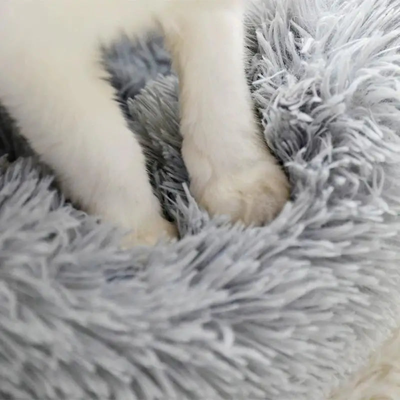 Home Plush Pet Nest Winter Cat Nest Dog Nest Warm Detachable and Washable Round Cat Nest Pet Bed Seasonal Universal Decoration