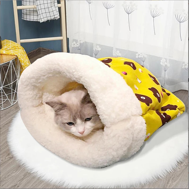 New Autumn and winter warm cat nest closed cat bed cute cat sleeping bag Christmas essential pet supplies